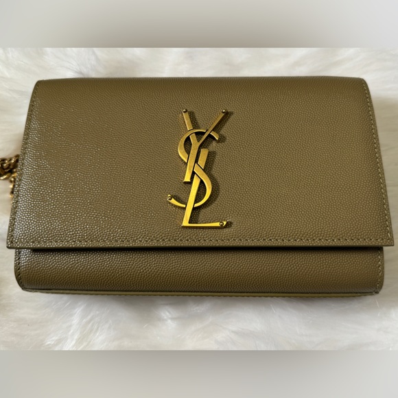 New SAINT LAURENT Hazel Green
Kate YSL Crossbody Bag in Grained Leather - Picture 3 of 7